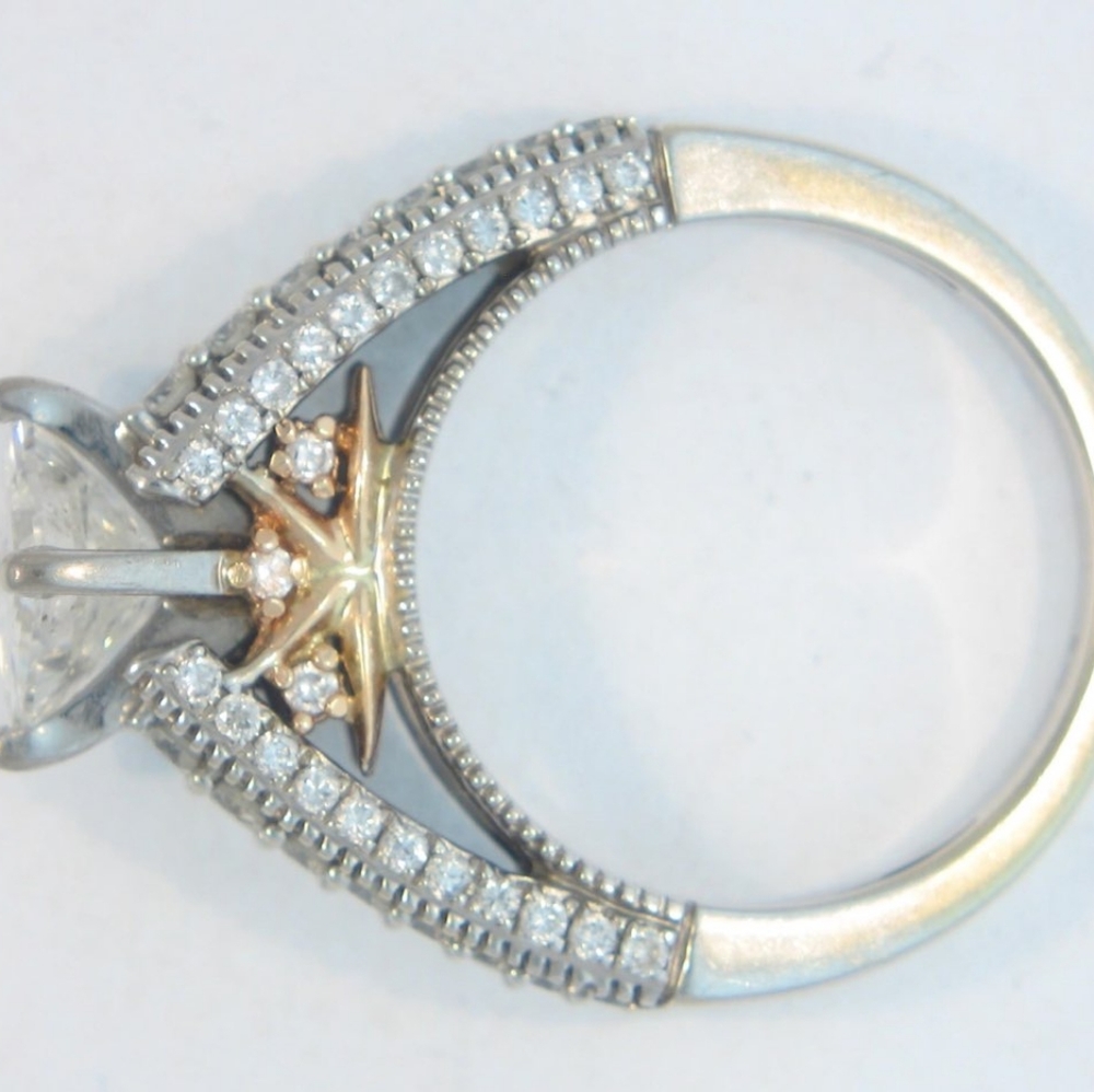 Wedding ring - Picture 2 of 2